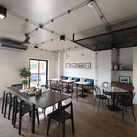 สุข เซอร์วิซ อพาร์ตเมนต์ Aparthotel บ้านคอหงส์ ภายนอก รูปภาพ
