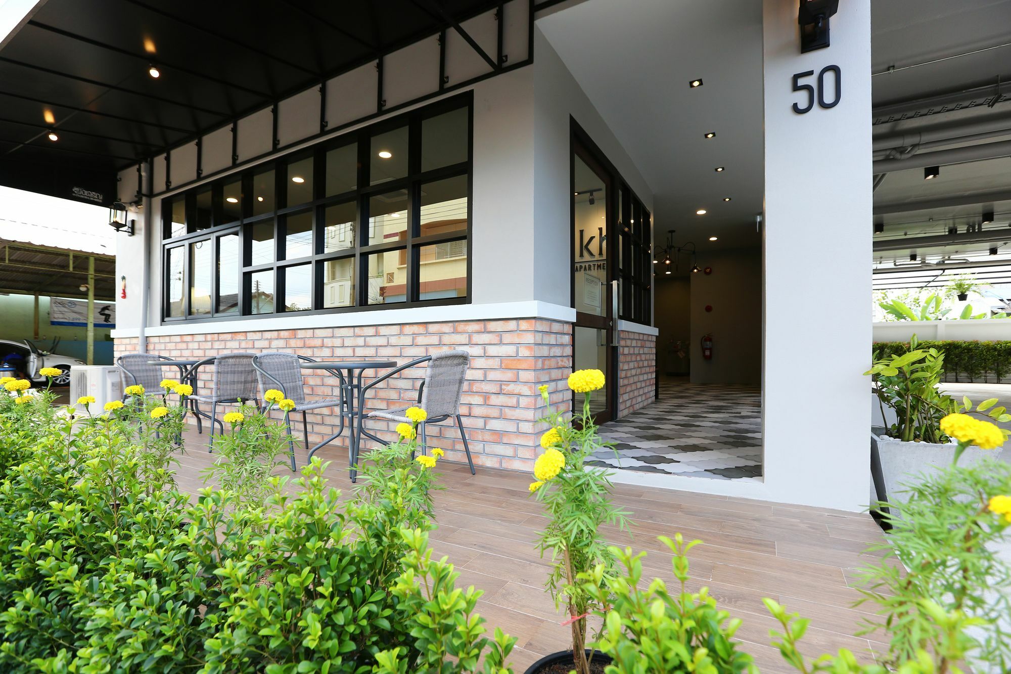 สุข เซอร์วิซ อพาร์ตเมนต์ Aparthotel บ้านคอหงส์ ภายนอก รูปภาพ